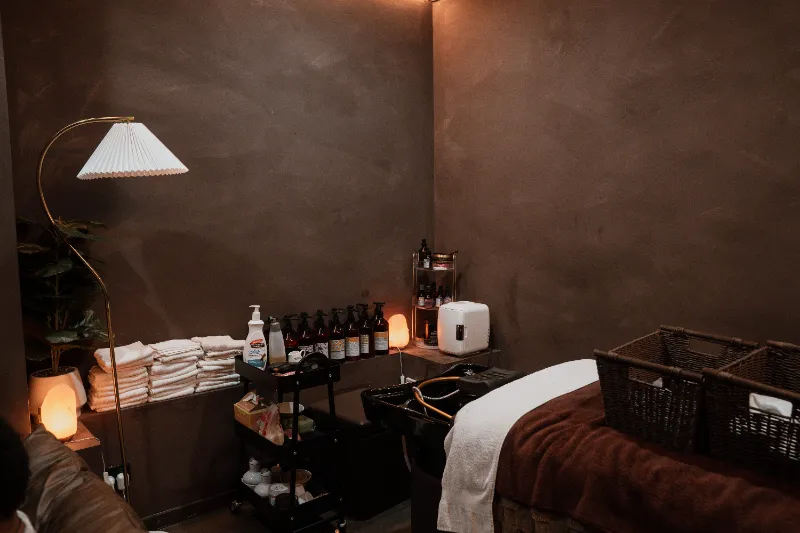 Lymphatic drainage massage at FUSE Beauty Atelier in Milton, Brisbane